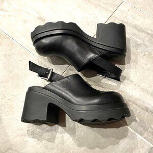 Aerosoles Violetta Platform Clog size 5  - Black Leather Slingback Sandal